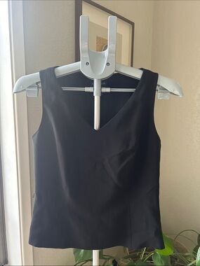 Ann Taylor Black V-Neck Sleeveless Camisole